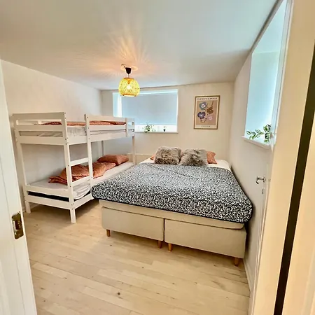 5 Minute Walk To Lego House - 50m2 With Garden / A Unit Tatil Evi