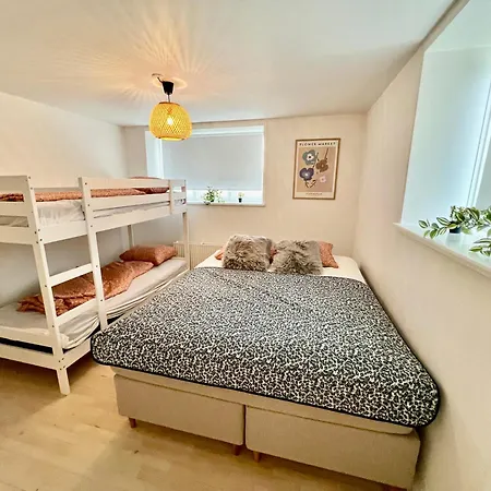 Casa vacanze 5 Minute Walk To Lego House - 50m2 With Garden / A Unit