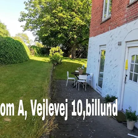 5 Minute Walk To Lego House - 50m2 With Garden / A Unit *