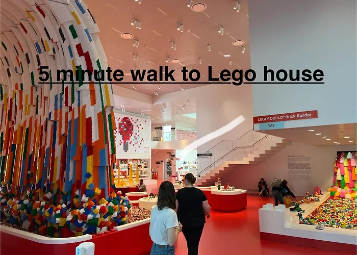 5 Minute Walk To Lego House - 50m2 With Garden / A Unit 펜션 *