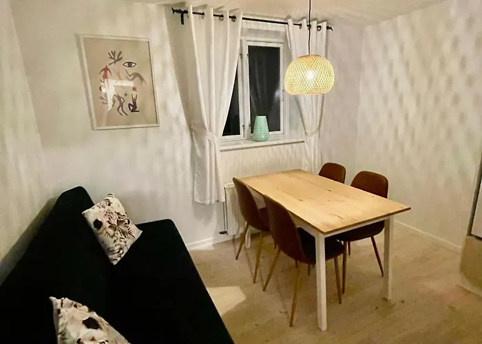 5 Minute Walk To Lego House - 50m2 With Garden / A Unit