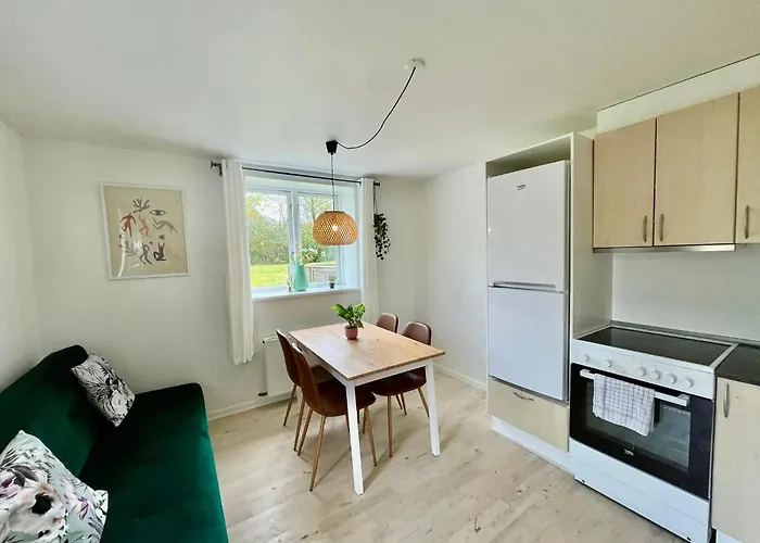 5 Minute Walk To Lego House - 50m2 With Garden / A Unit